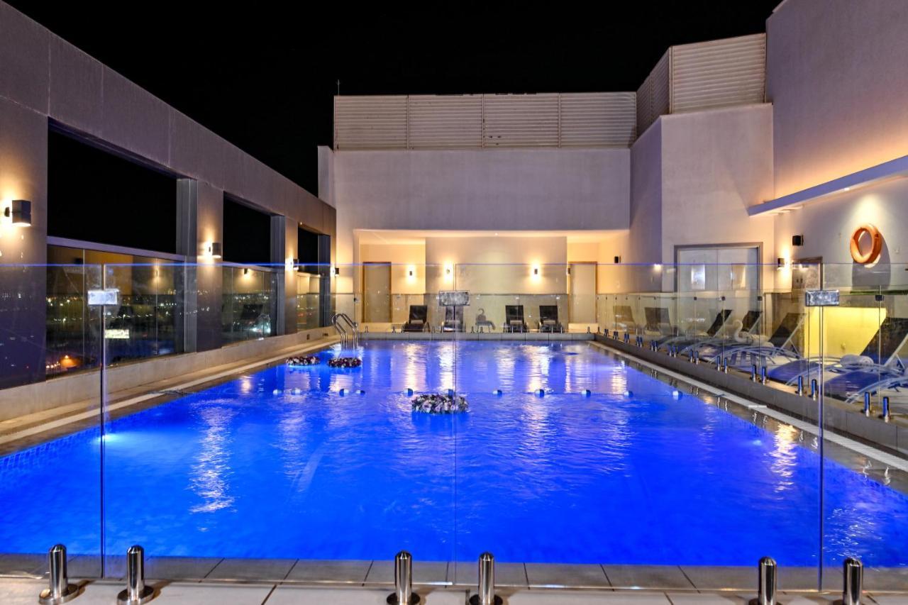 Clarion Hotel Jeddah Airport Exteriör bild