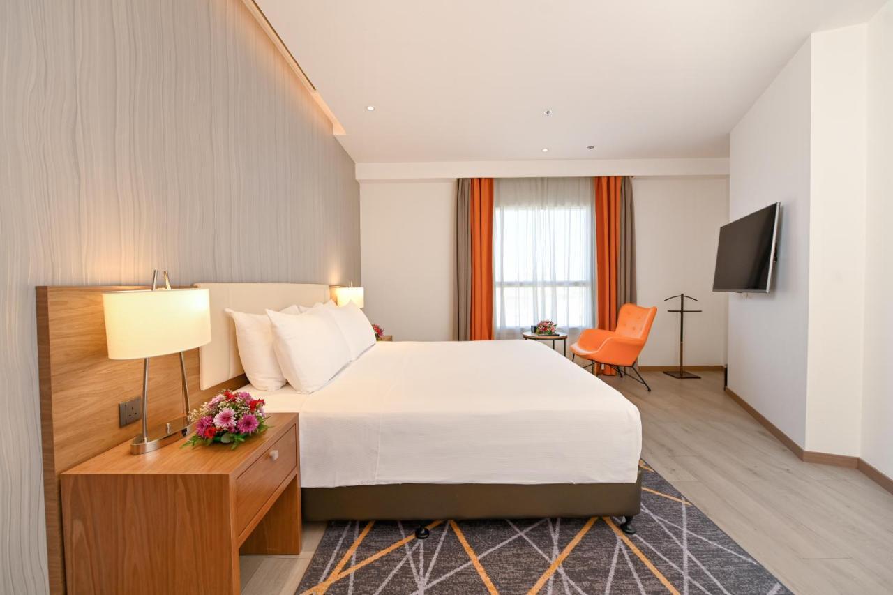 Clarion Hotel Jeddah Airport Exteriör bild